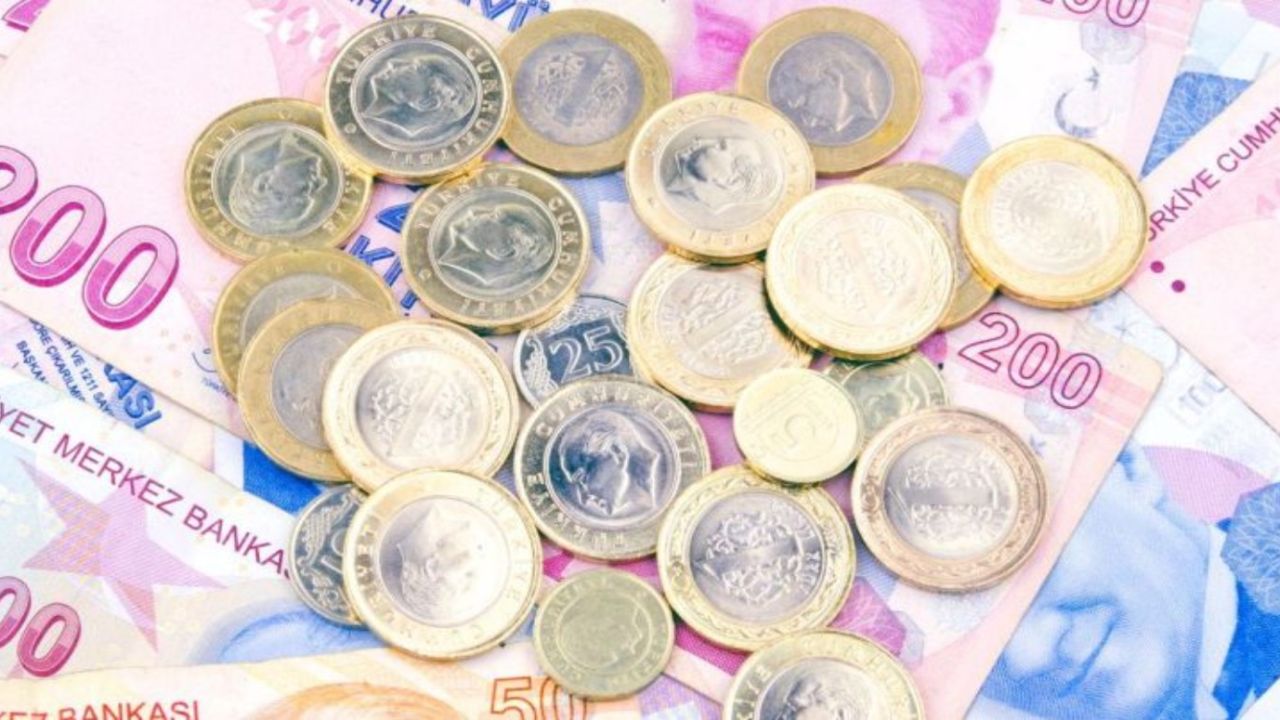 81 ildeki memur ve emeklilere soğuk duş! Zam beklerken hüsran geldi!