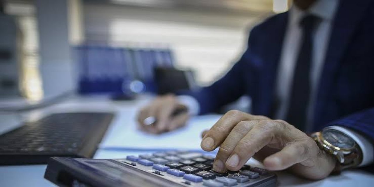 Milyonlarca Memur ve Emekli Nefesini Tuttu: Toplu Sözleşmede Zam Pazarlığı Kızıştı!