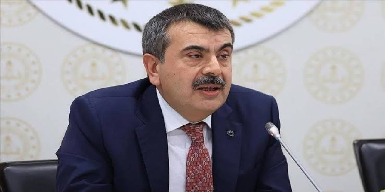 Bakan Tekin'den Okul Kıyafeti Kararı: Tek Tip Kıyafet Geri Geliyor, Serbest Dönem Bitiyor!