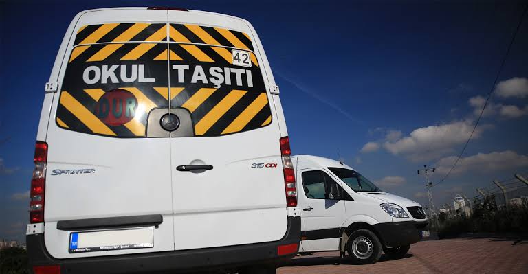Okul Servislerinde Yeni Dönem: İç ve Dış Kamera Zorunluluğu Getirildi!