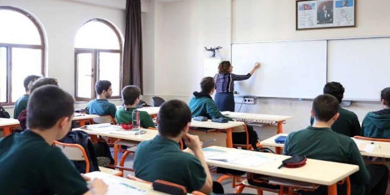 Türkiye'de Alarm Veren Rakamlar: Öğretmen Açığının Yarısı Özel Eğitimde!