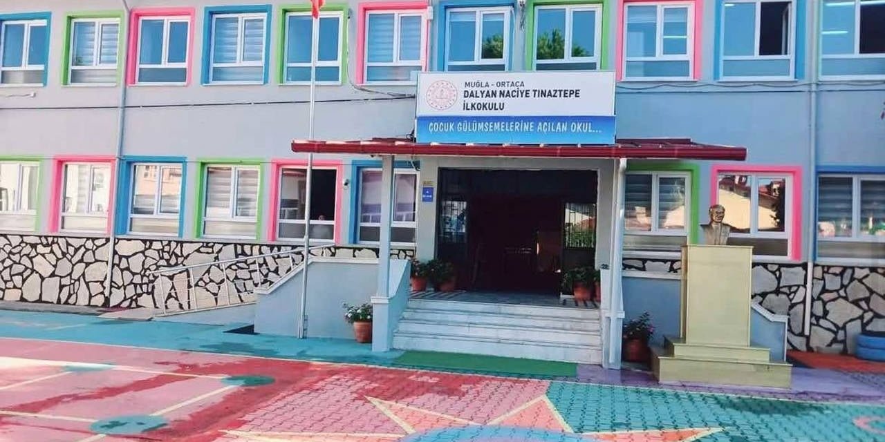 Muğla'da Deprem Gerekçesiyle Okul Yıkımına 'Rant' Tepkisi: Veliler Endişeli