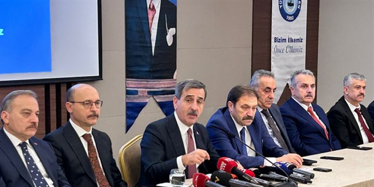 Kamu-Sen'den Memur-Sen'e Sert Eleştiri: "Çelişkili Tutumunuz Süreci Kilitledi"