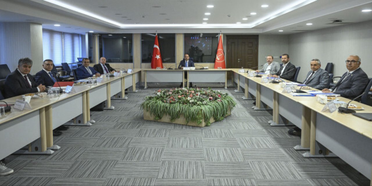 Milyonların Beklediği Memur Zammı: Hakem Kurulu'nda Kritik Toplantı Sona Erdi!