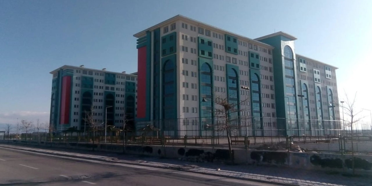 MEB Akademi'de Ders Verecek Öğretmenlerin Ücretleri Netleşti: İşte Unvanlara Göre Yeni Tarife