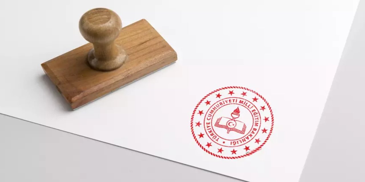MEB'den Kritik Müfredat Kararı: Bilişim Teknolojileri Dersi Yabancı Dil İçin Kaldırılıyor!