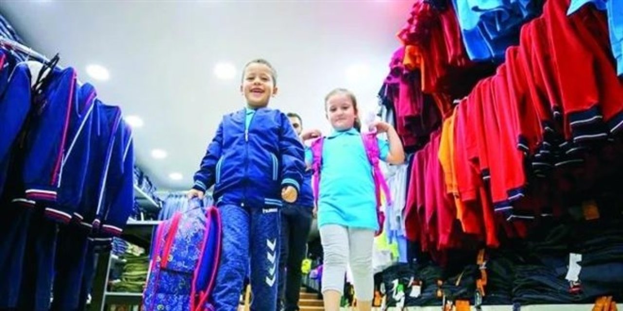Tek Tip Okul Üniforması Kararı Sektörü Canlandırdı: 150 Milyar Liralık Dev Pazar!