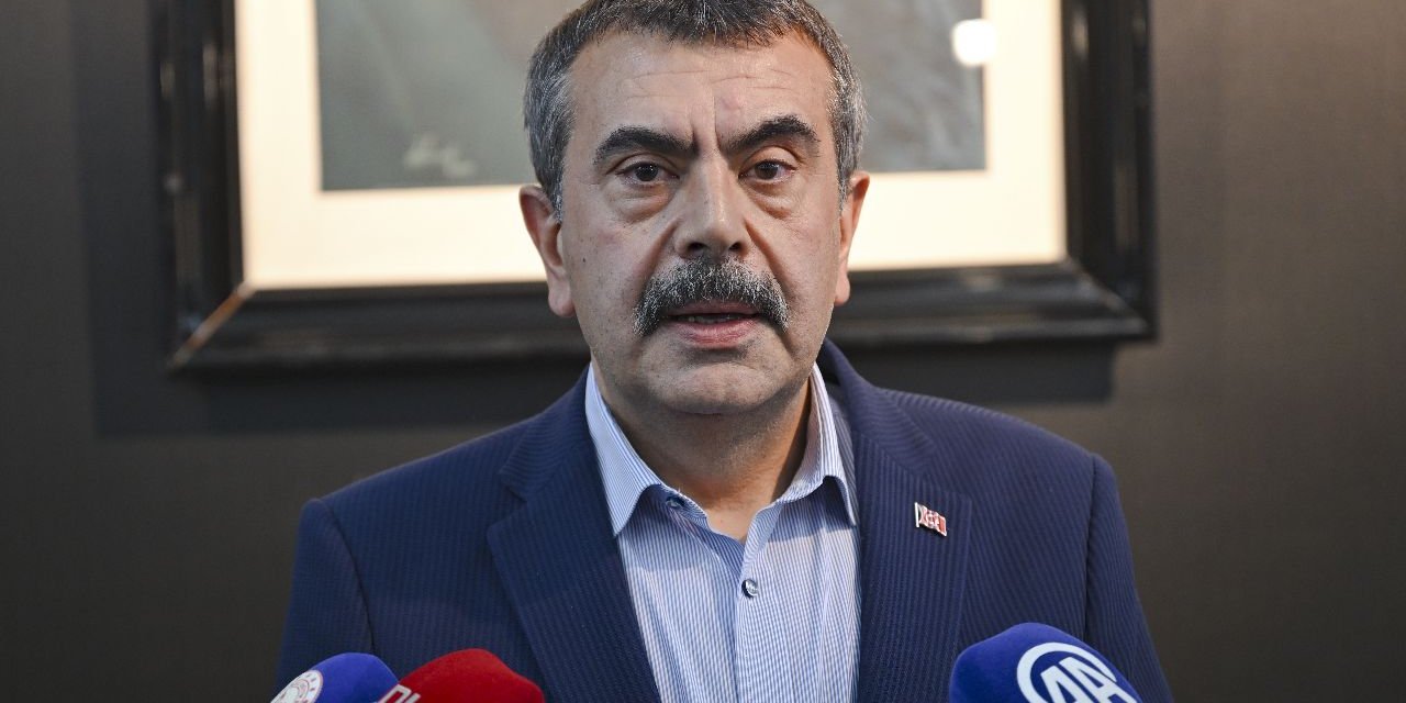 Öğretmenlerin Eylül Ayı Seminerleri Başlıyor: Bakan Yusuf Tekin Canlı Yayında Seslenecek