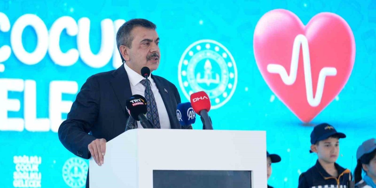 Bakan Yusuf Tekin'den Eğitim Gündemine Dair Kritik Açıklamalar: Canlı Yayında Merak Edilenleri Yanıtlayacak