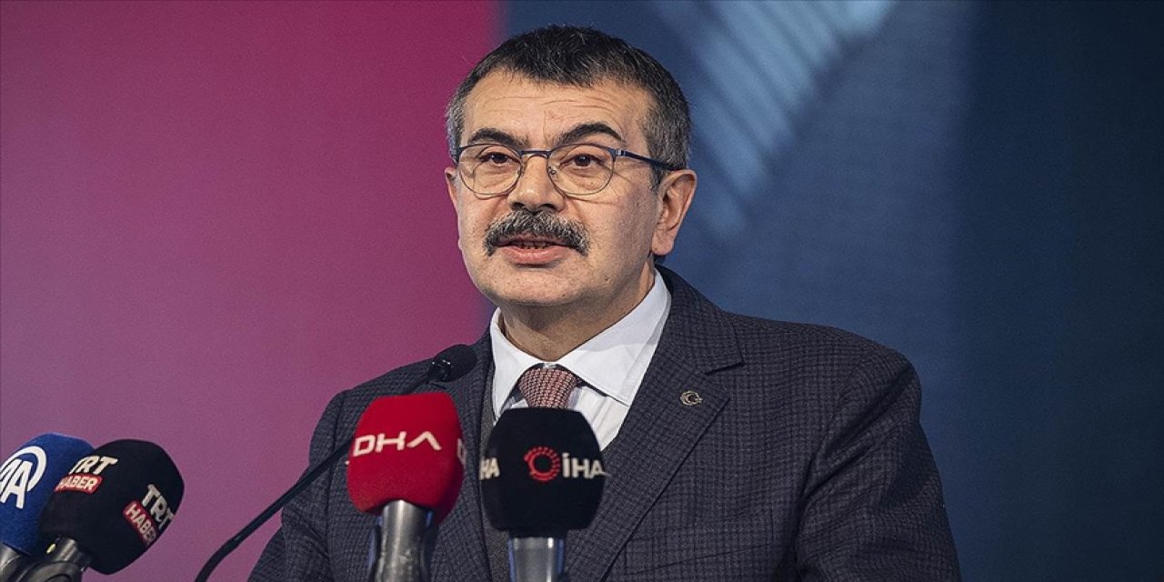 Bakan Yusuf Tekin'den Büyükada Çıkarması: "OECD Raporları Türkiye'deki Eğitim Devrimini Tescilliyor"