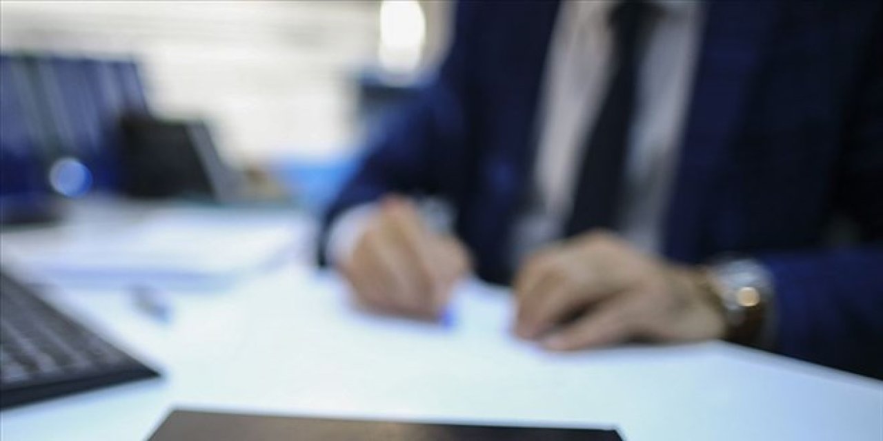 Kamuda Kravat ve Ceket Dönemi Başladı! Memurlar İçin Yeni Kılık Kıyafet Kuralları