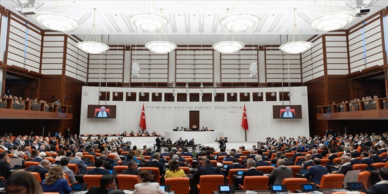 Öğretmenlerin Ek Ders Ücretlerine Zam Gelecek mi?