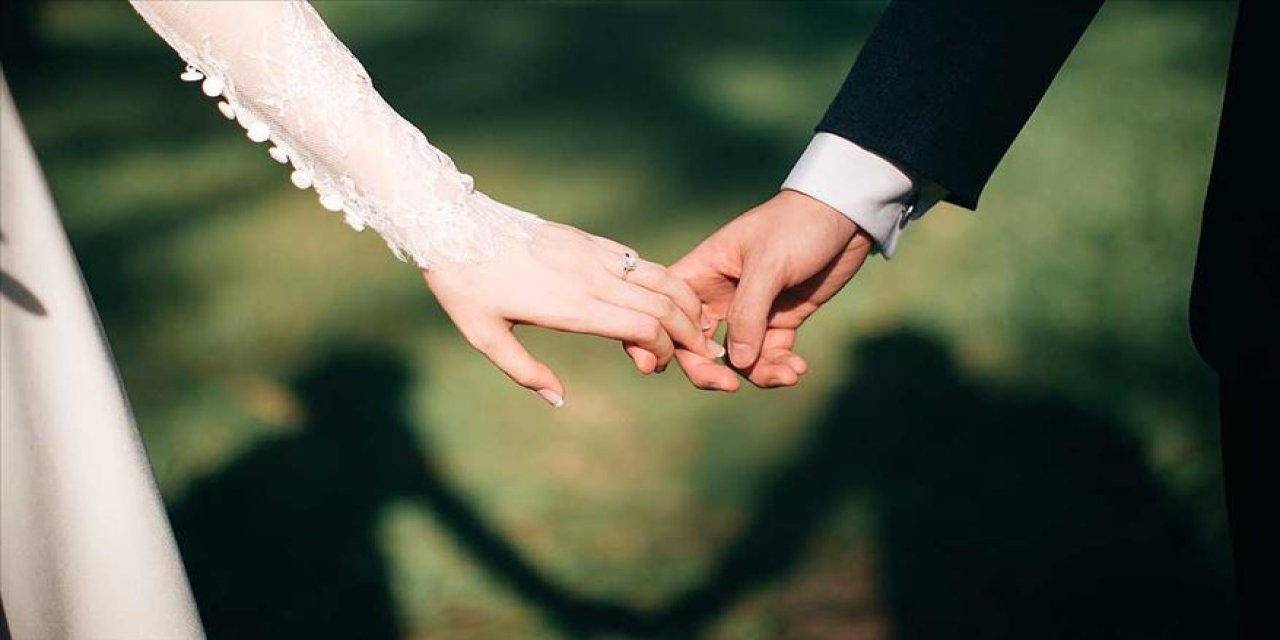 Türkiye'de Evlilikte Yeni Dönem: Nikah Öncesi 'Ehliyet' Zorunluluğu Gündemde