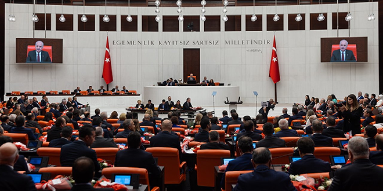 Yeni Yargı Paketi'nin Detayları Belli Oldu: Çocuklara Ceza İndirimi Değişiyor, Siber Suçlara Ağır Cezalar Yolda