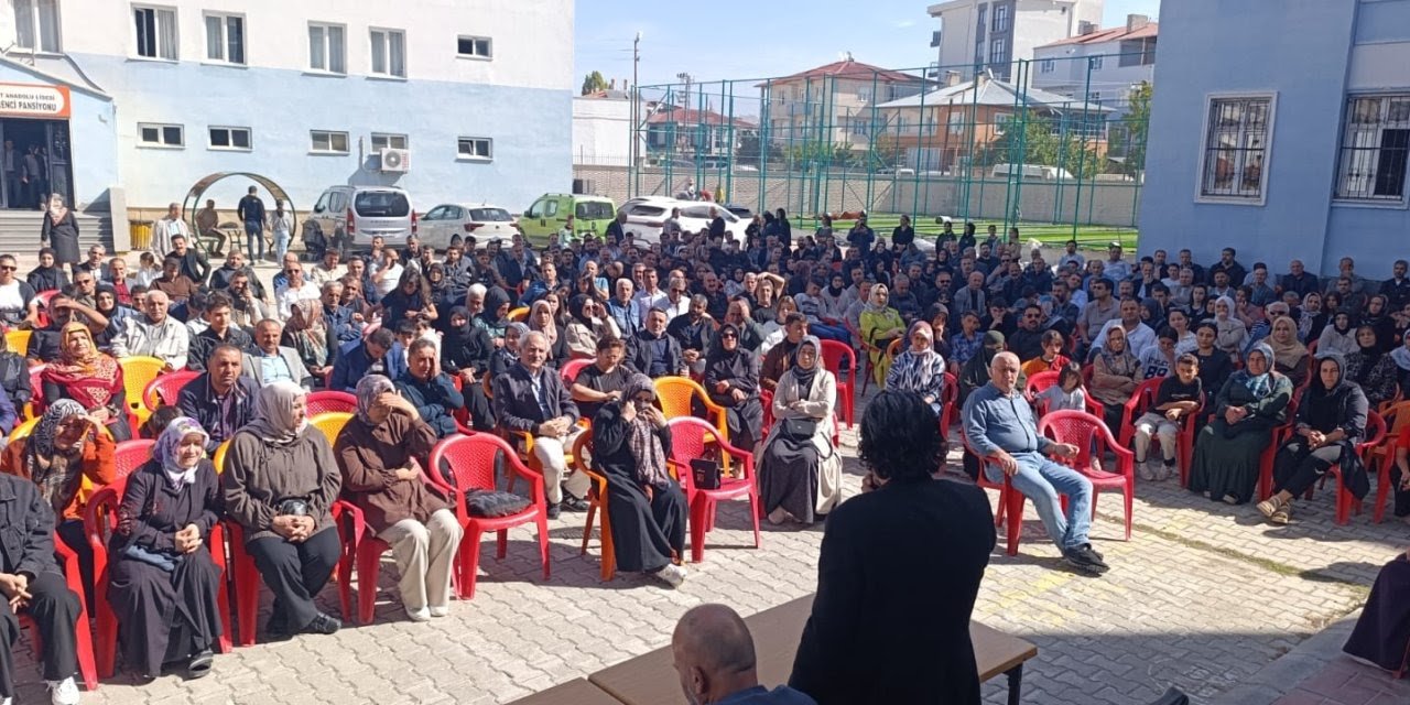 Yeni Eğitim Modeli İçin Düğmeye Basıldı: Veliler Sürece Dahil Oluyor