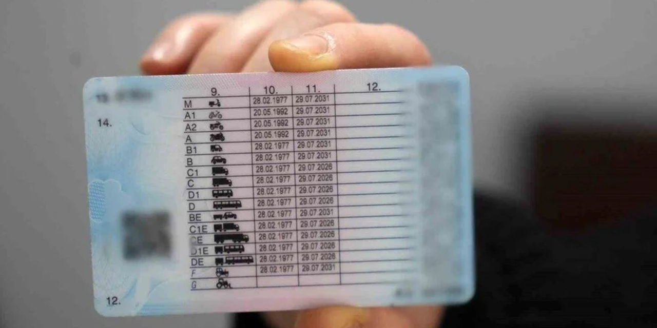 Milyonlarca Sürücüyü İlgilendiriyor: Eski Tip Ehliyet Yenileme İçin Son Tarih Açıklandı!