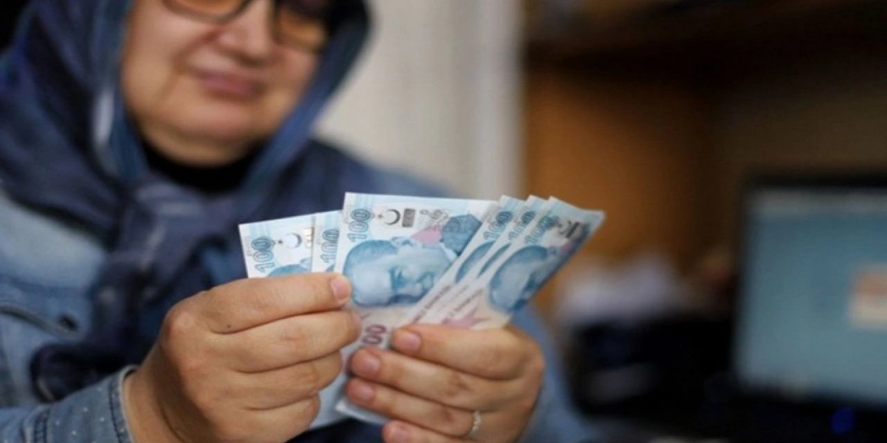 Milyonlarca Emeklinin Gözü Ocak Zammında: Rakamlar Beklentilerin Altında mı Kalacak?