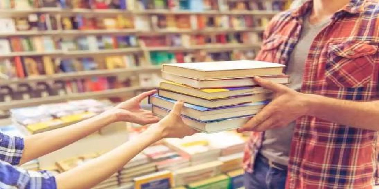 MEB'den Velilere Kritik Uyarı: 'Maarif Modeli Uyumlu' Denilen Kitaplar Eski Müfredata Göre!