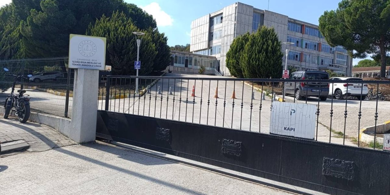 Çanakkale'de Kan Donduran Akran Zorbalığı: Müdür ve İki Yardımcısı Görevden Alındı