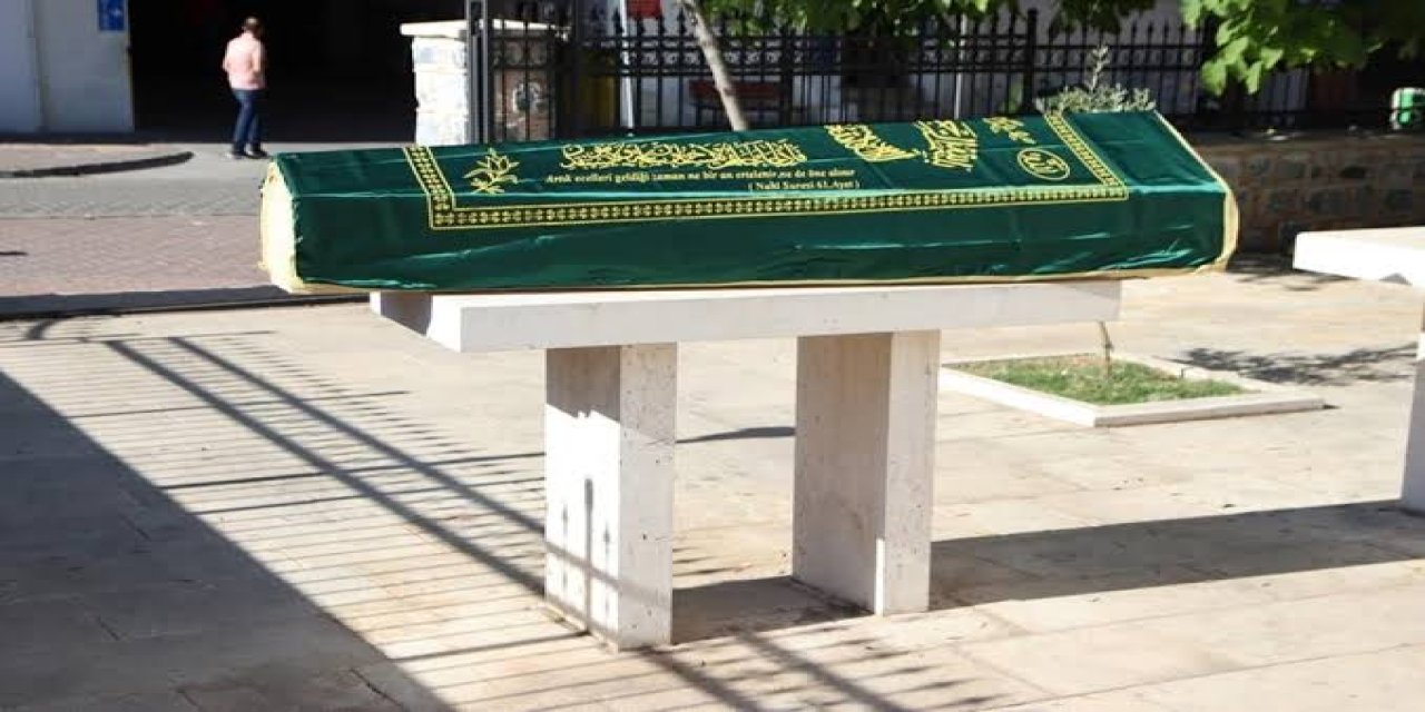 Eğitim Camiası Yasta: Okul Müdürü Zafer Erdem Kalp Krizine Yenik Düştü