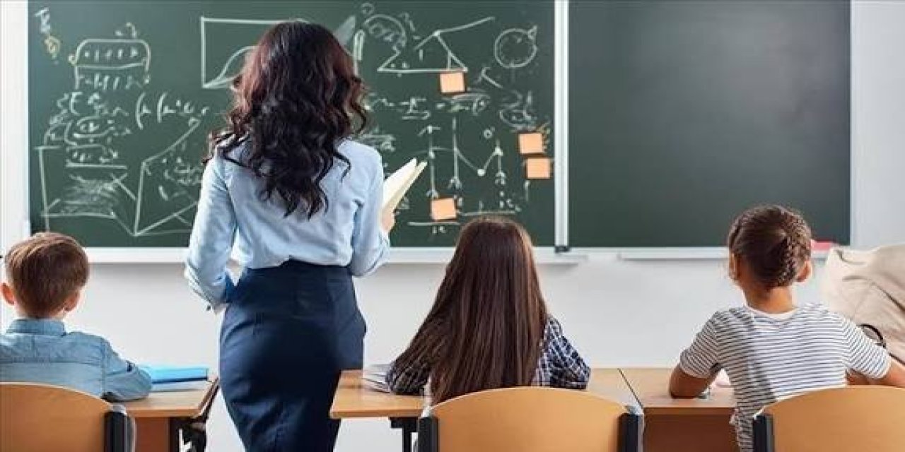 MEB'den Öğretmenlere Kıyafet Uyarısı: Kot, Tayt ve Mini Etek Artık Yasak!