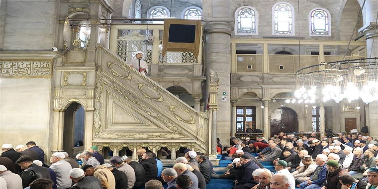 Diyanet Başkanı Arpaguş'tan Eyüp Sultan'da 'Kalb-i Selim' Vurgusu: O Et Parçasına Dikkat!