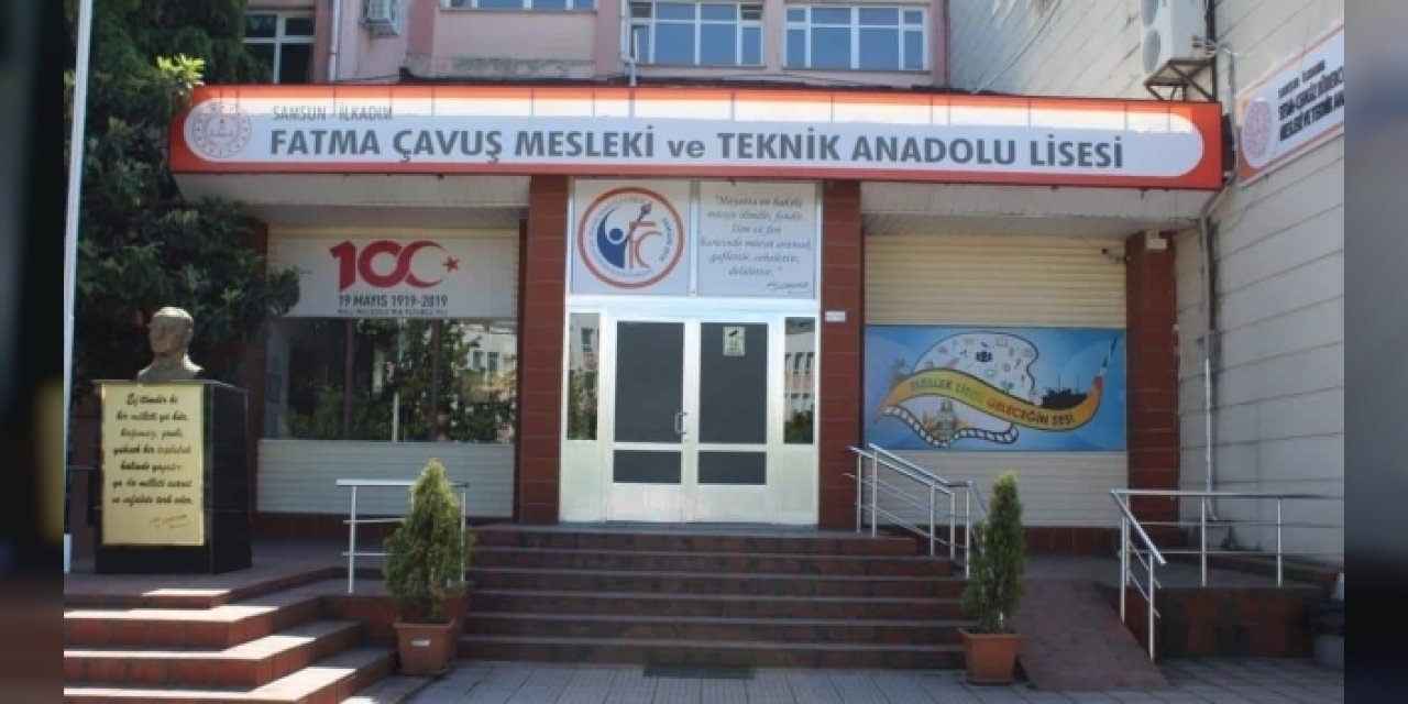 Samsun'da Okul Kantini Alarmı: Tavuk Yiyen 3 Öğrenci Hastaneye Kaldırıldı