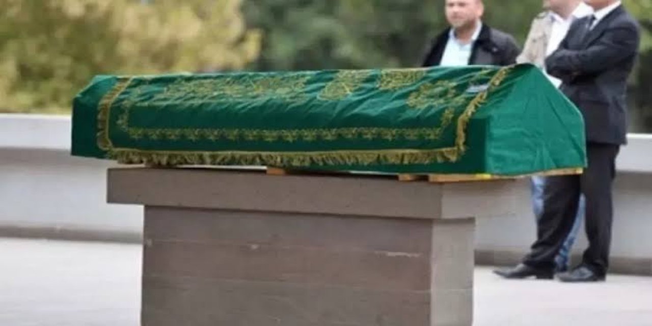 Diyarbakır'da Korkunç Kaza: Siirtli Öğretmen Ergül Tarhan Hayatını Kaybetti