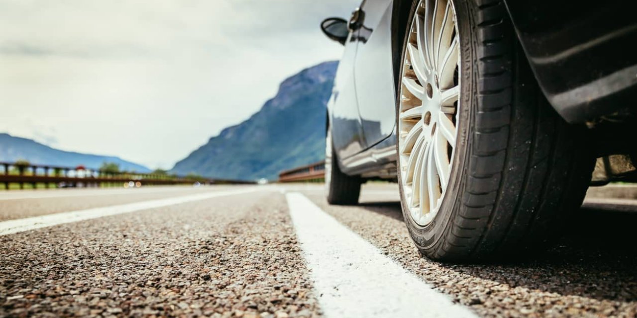 Ticari Araç Sahipleri Dikkat: Kış Lastiği Zorunluluğu Başlıyor, Cezası 5.856 TL!