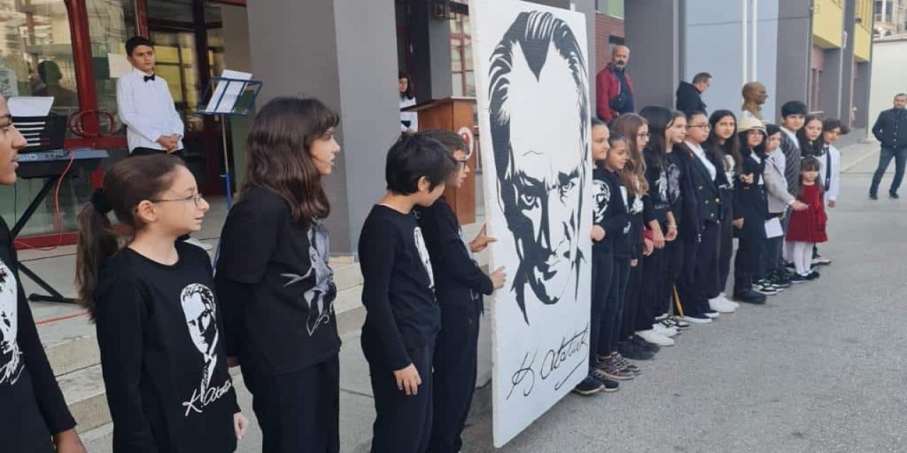 Okullarda 10 Kasım Törenleri Öne Çekildi! MEB'den Ara Tatil Düzenlemesi