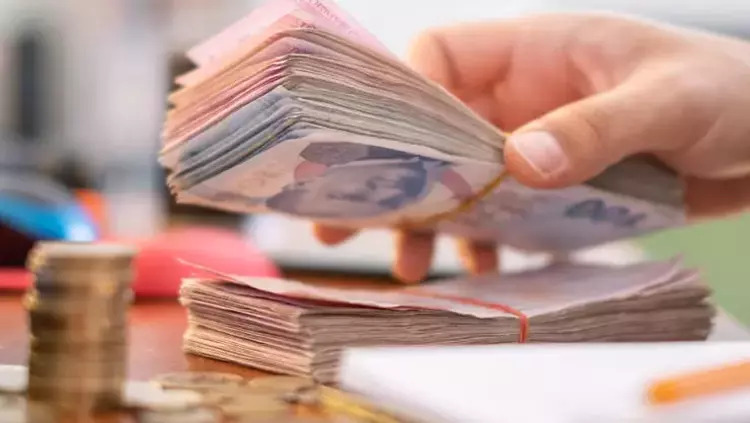 Merkez Bankası Raporu Sonrası Maaşlar Yeniden Hesaplanıyor: İşte Memur ve Emekliler İçin Yeni Zam Senaryoları