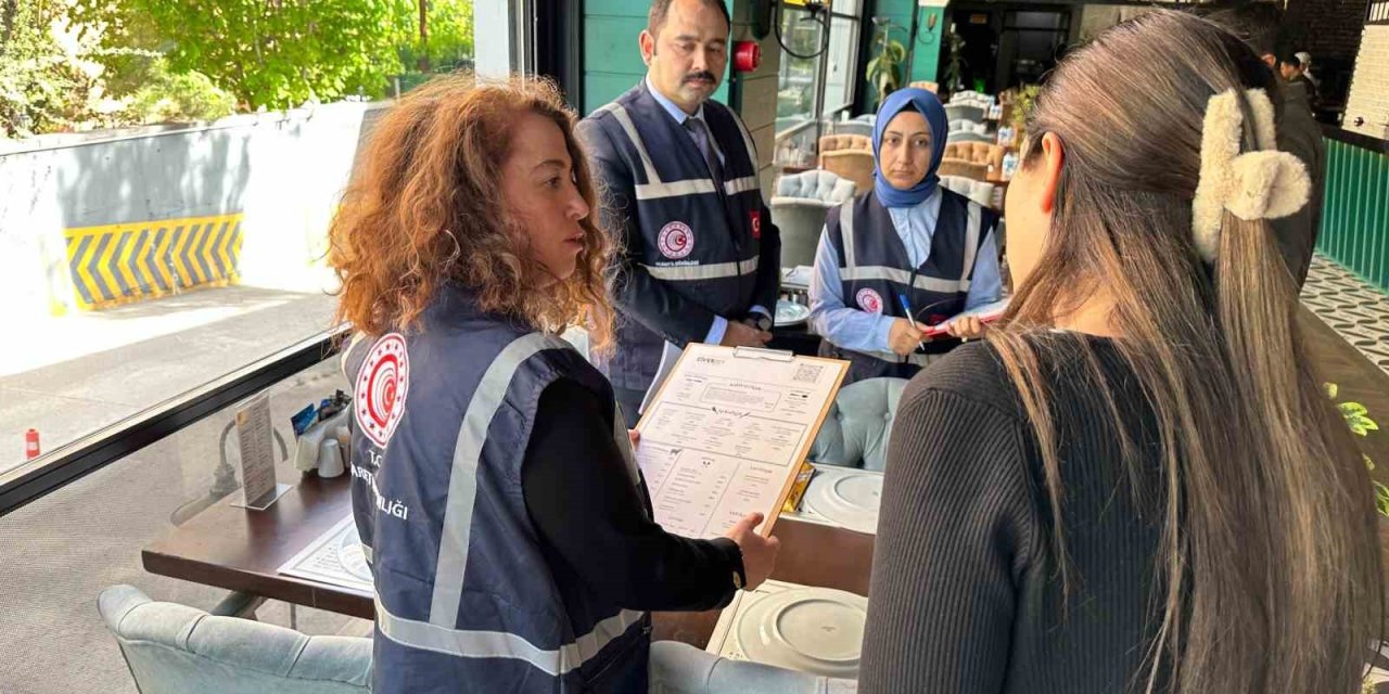 Menüde 280 TL, Kasada Farklı Fiyat: Ticaret Bakanlığı O Restorana Cezayı Kesti!