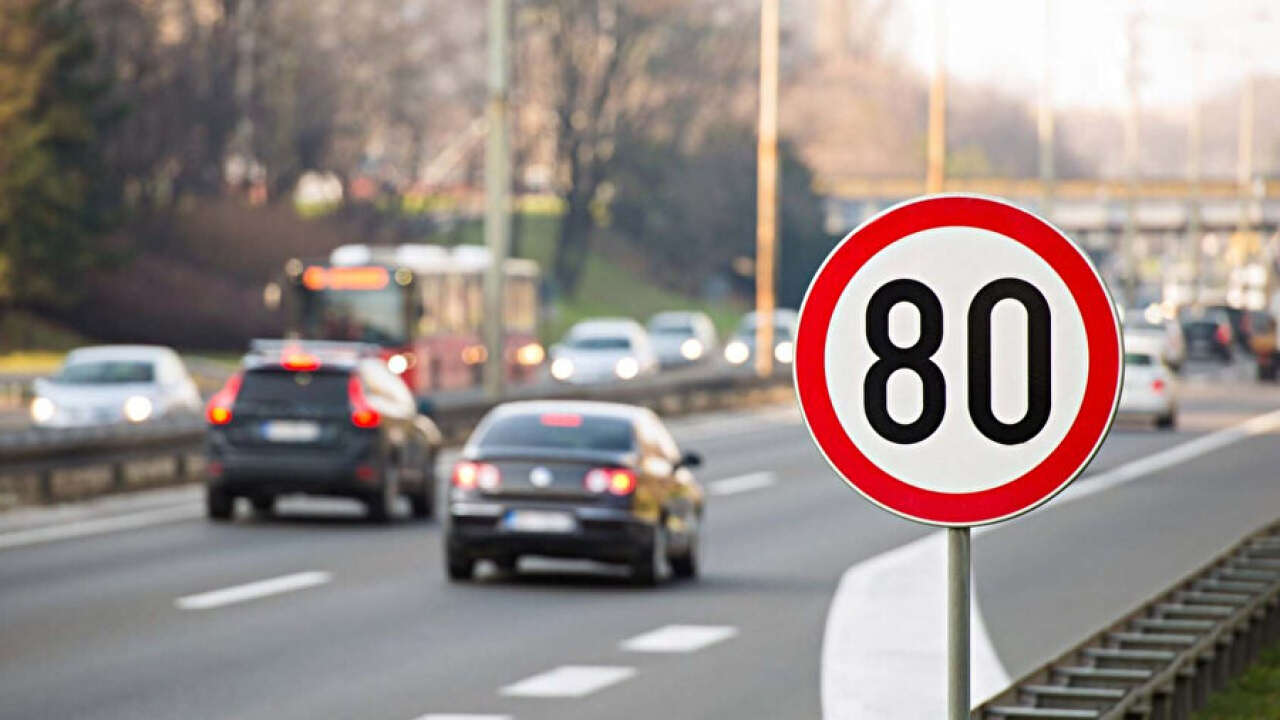 İstanbul'da Hız Limitleri Değişiyor: UKOME'den Trafiği Etkileyecek Flaş Karar