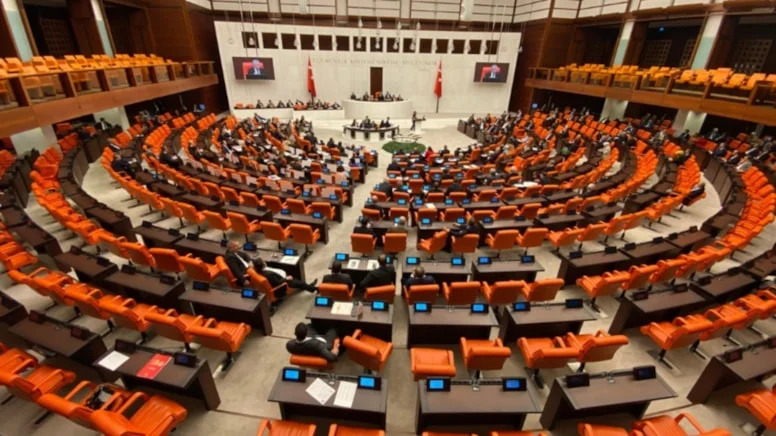 Meclis'te Süper Hafta: İbrahim Kalın'dan Kritik Sunum! Yeni Yargı Paketi ve Bakanlık Bütçeleri Masada