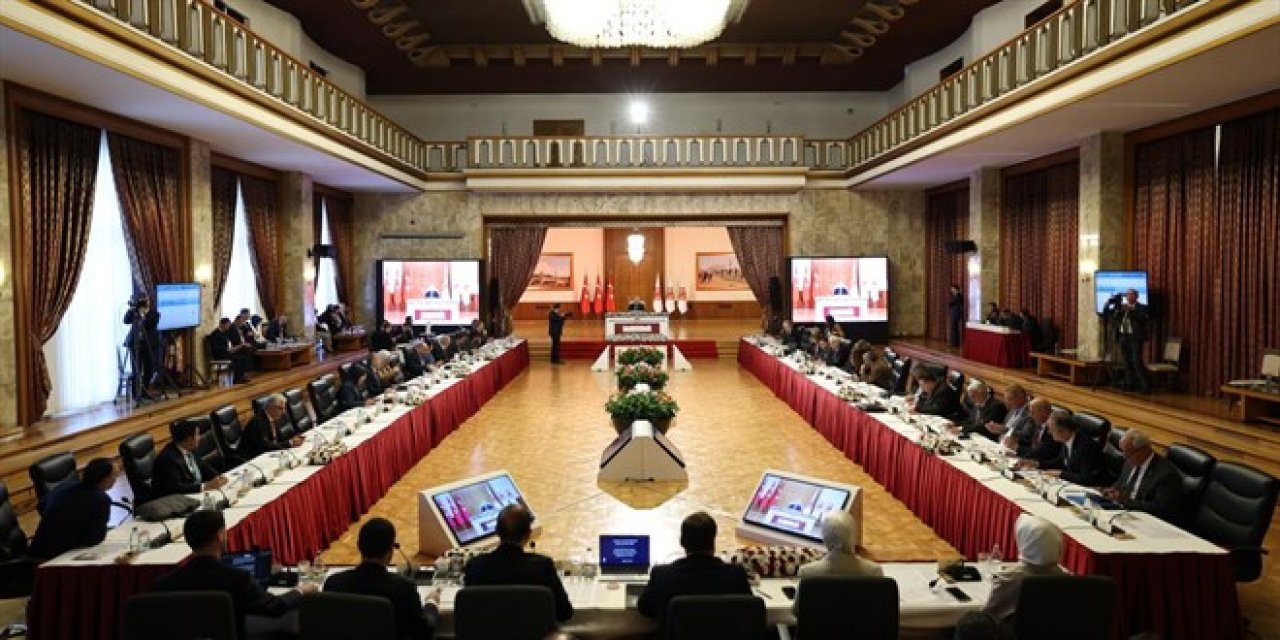 Meclis'te Terörle Mücadele Zirvesi: Silah Bırakan PKK'lıların Geleceği Masada