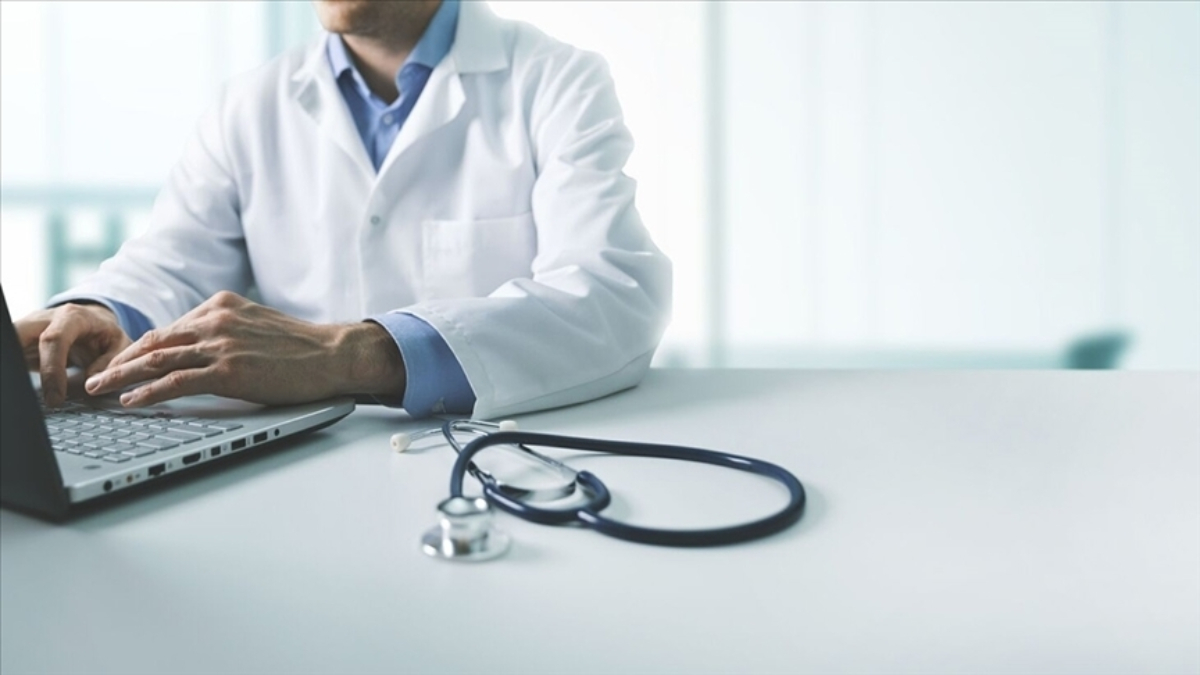 Sağlıkta Sosyal Medya Reklamlarına Son: İşte Doktor ve Hastaneleri Bekleyen Yeni Kurallar