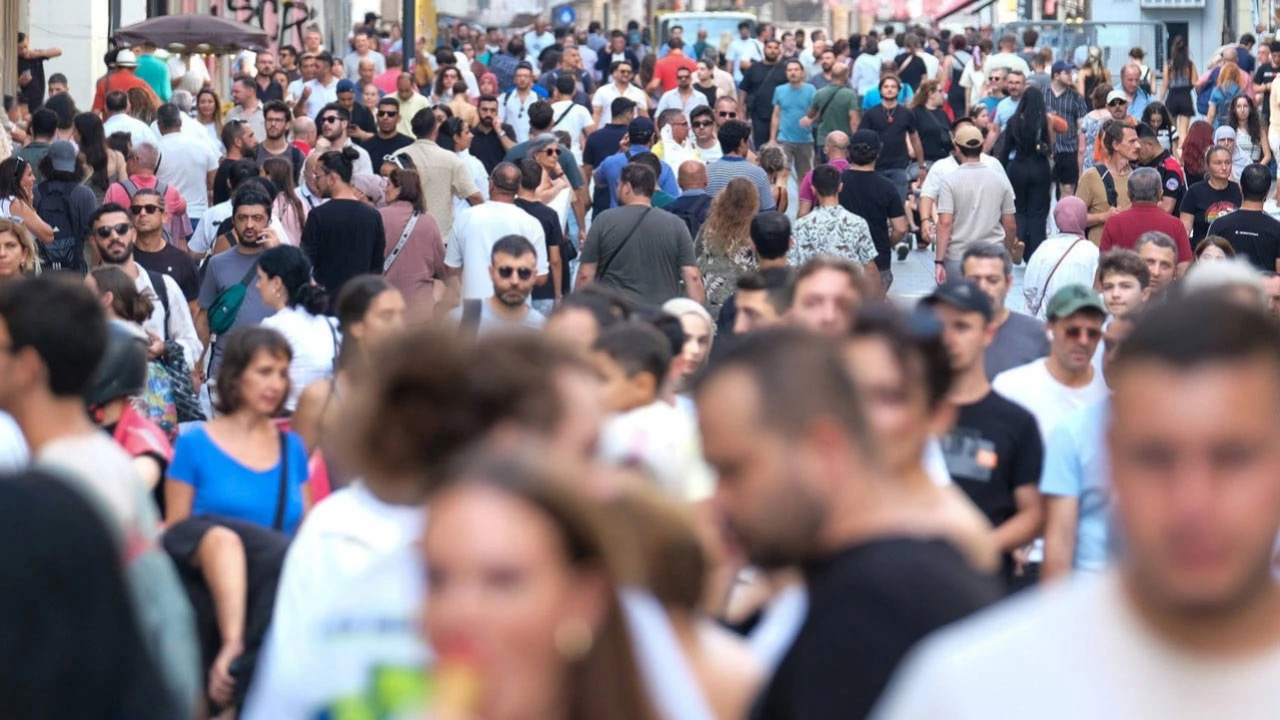 TÜİK'in İşsizlik Rakamları Tartışma Yarattı: Resmi Oran %8,5, Hissedilen %29,4!