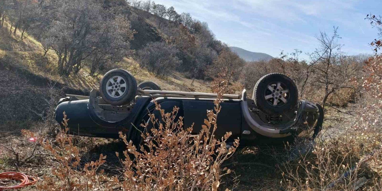 Sivas'ta Feci Kaza: Dünden Beri Aranan Öğretmen, Aracında Cansız Bulundu