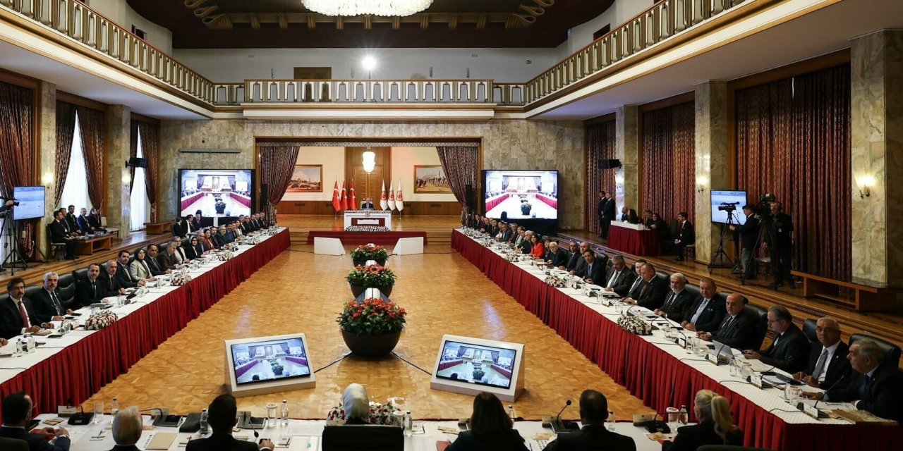 Meclis'ten Kritik İmralı Kararı: Abdullah Öcalan ile Görüşme Onaylandı! CHP ve YRP Heyete Katılmıyor