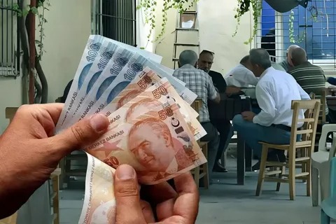 Emeklilikte Kritik Tarih Uyarısı: Başvuruyu Yeni Yıla Bırakanlar %10 Maaş Kaybı Yaşayabilir