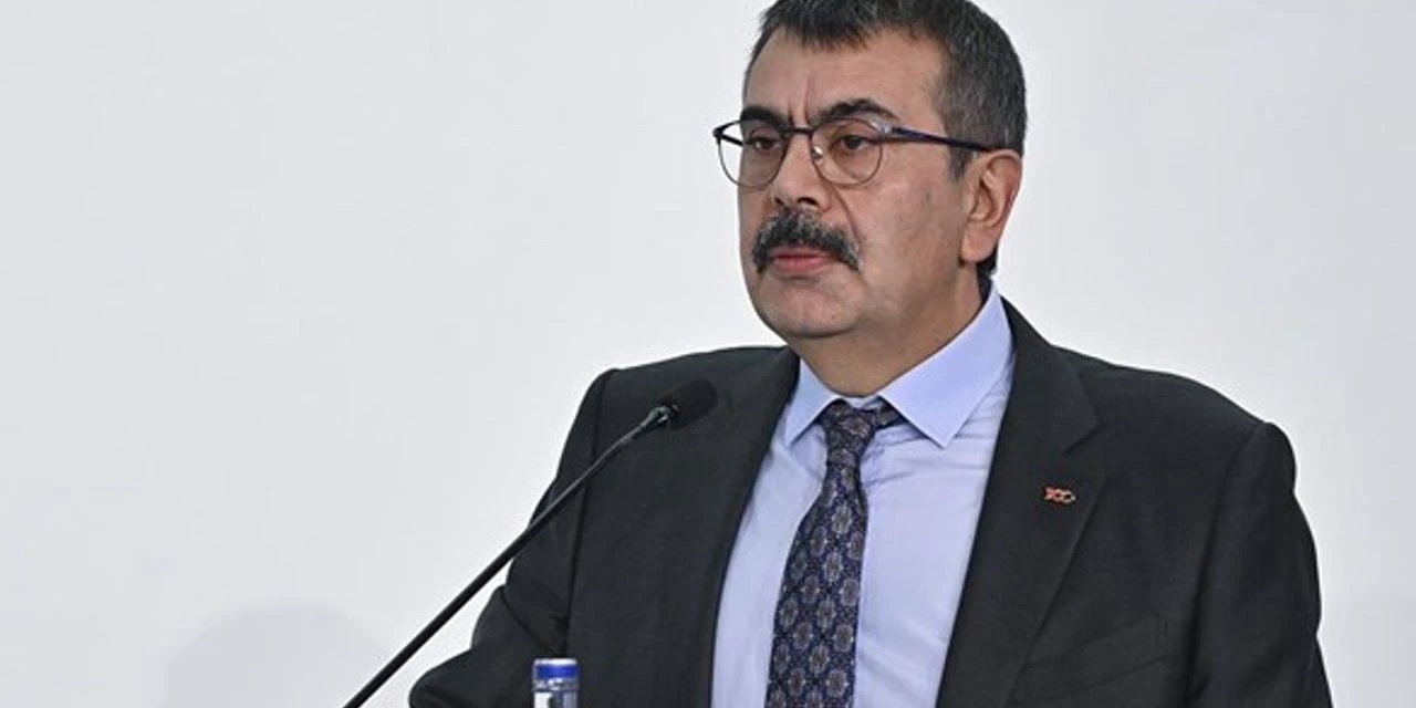 Bakan Tekin'den Öğretmenlere 24 Kasım Mesajı: 'Hak Ettiğiniz İtibarı Yükselteceğiz'