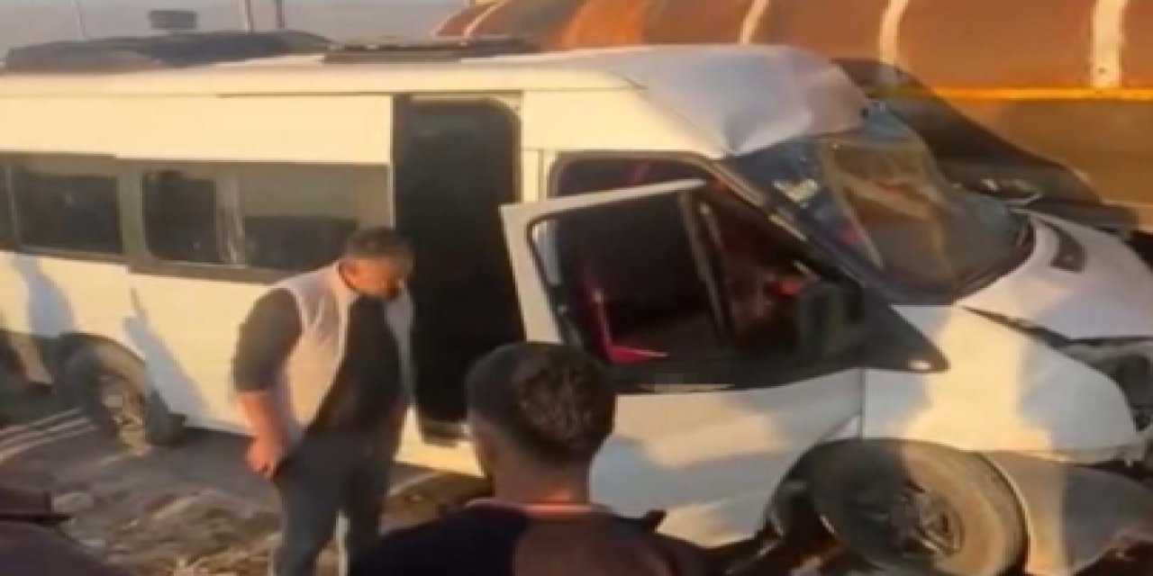 Şırnak'ta Okul Servisi Dehşeti: Tankerle Çarpışan Araçta 13 Öğrenci Yaralandı