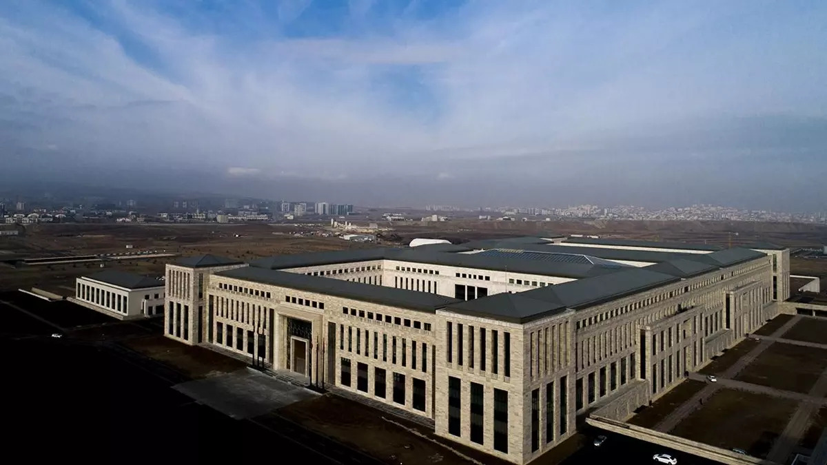 MİT'ten Üniversitelilere Kariyer Fırsatı: Milli İstihbarat Akademisi Kış Okulu Başvuruları Başladı!