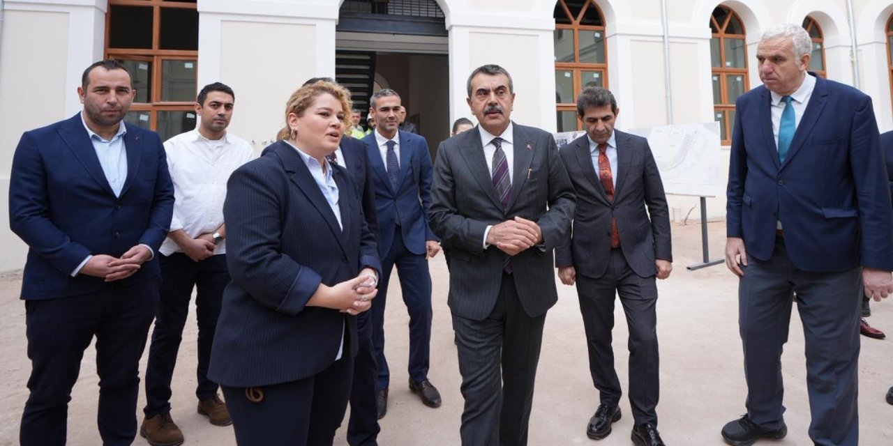 Bakan Tekin Duyurdu: Öğretmenlikte Akademi Dönemi Başlıyor! Atama ve Eğitim Sistemi Değişiyor