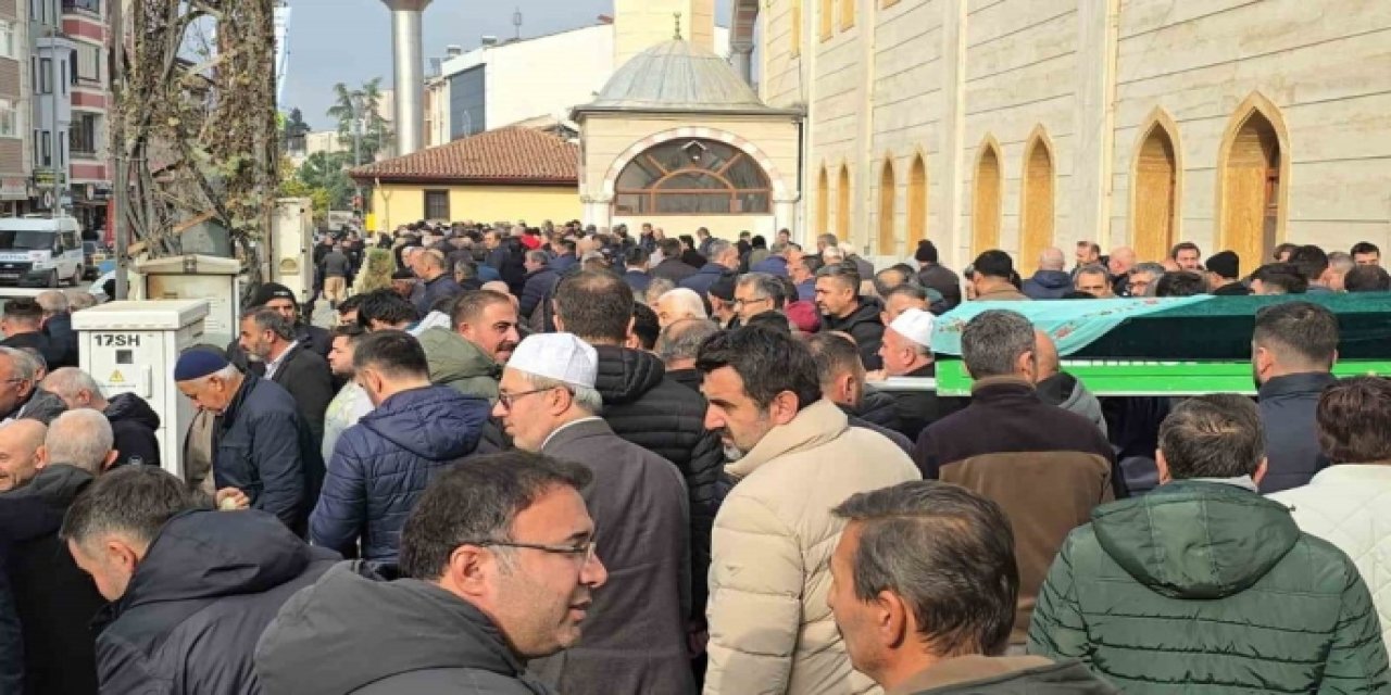 Samsun'da Eğitim Camiasını Sarsan Vefat: Öğretmen Neziha Asoğlu Hayatını Kaybetti