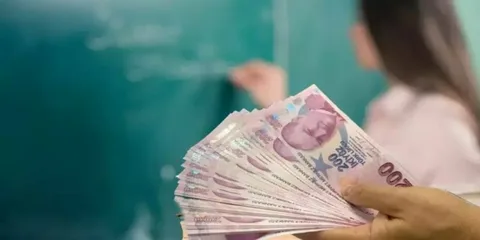 Yılbaşı Tatilinde Öğretmenlerden Kesilecek Ek Ders Ücretleri Belli Oldu