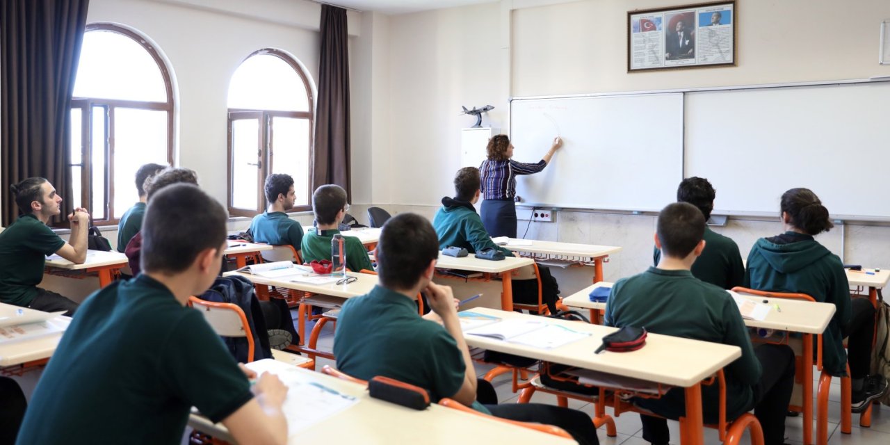 2026 Yılı MEB Yönetici Görevlendirme ve Öğretmenlerin Yer Değiştirme Takvimleri Açıklandı