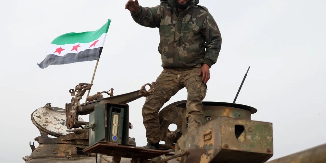 YPG’ye Ağır Darbe: Suriye Ordusu Rakka’ya 5 Kilometre Kaldı