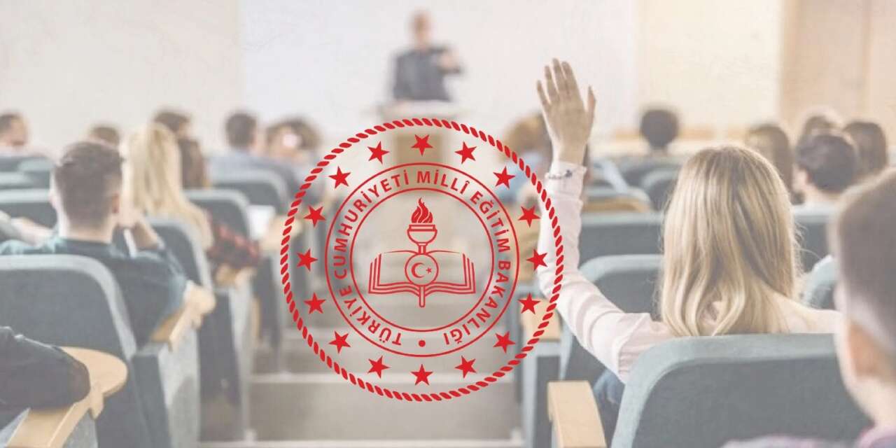 Halı Saha Maçında Kalp Krizi Geçiren Öğretmen Hayatını Kaybetti