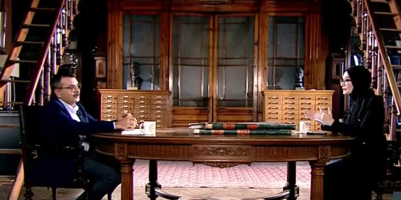 Bakan Tekin Esra Elönü'nün Sunduğu Arafta Sorular Programına Konuk Olacak